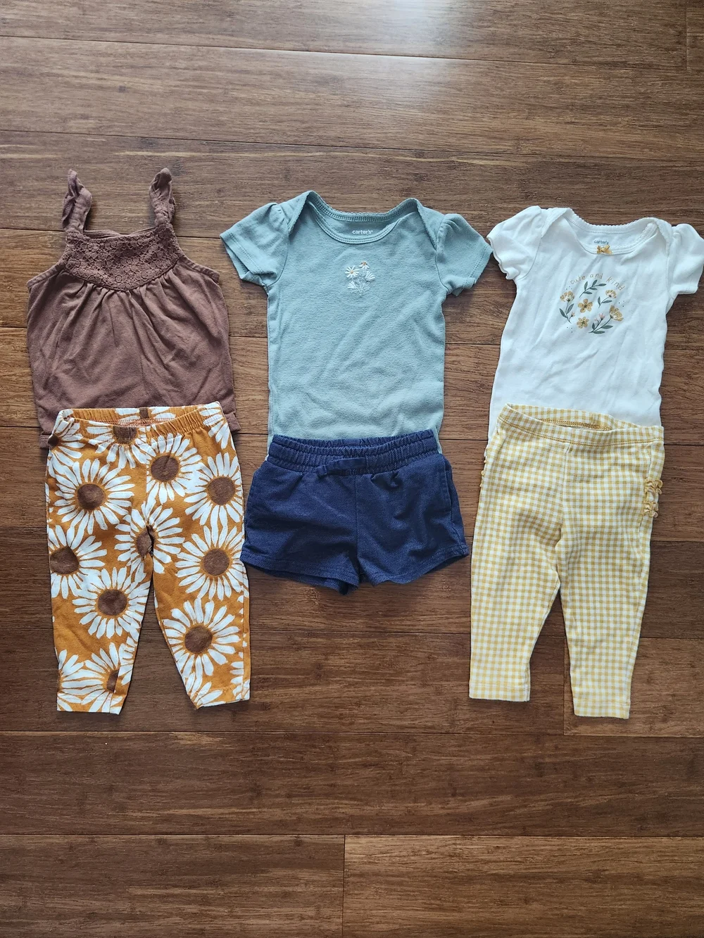 Set Of 3 Baby Girls Carter's Summer Outfits  With Pants And Shorts, 9 Months